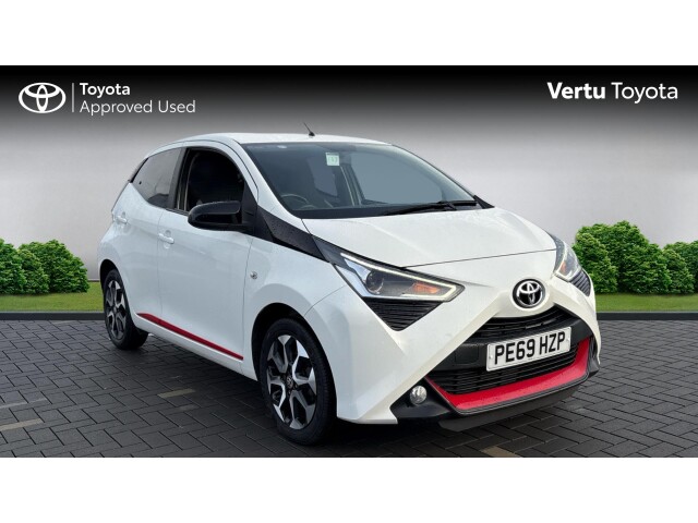 Main listing image - Toyota Aygo
