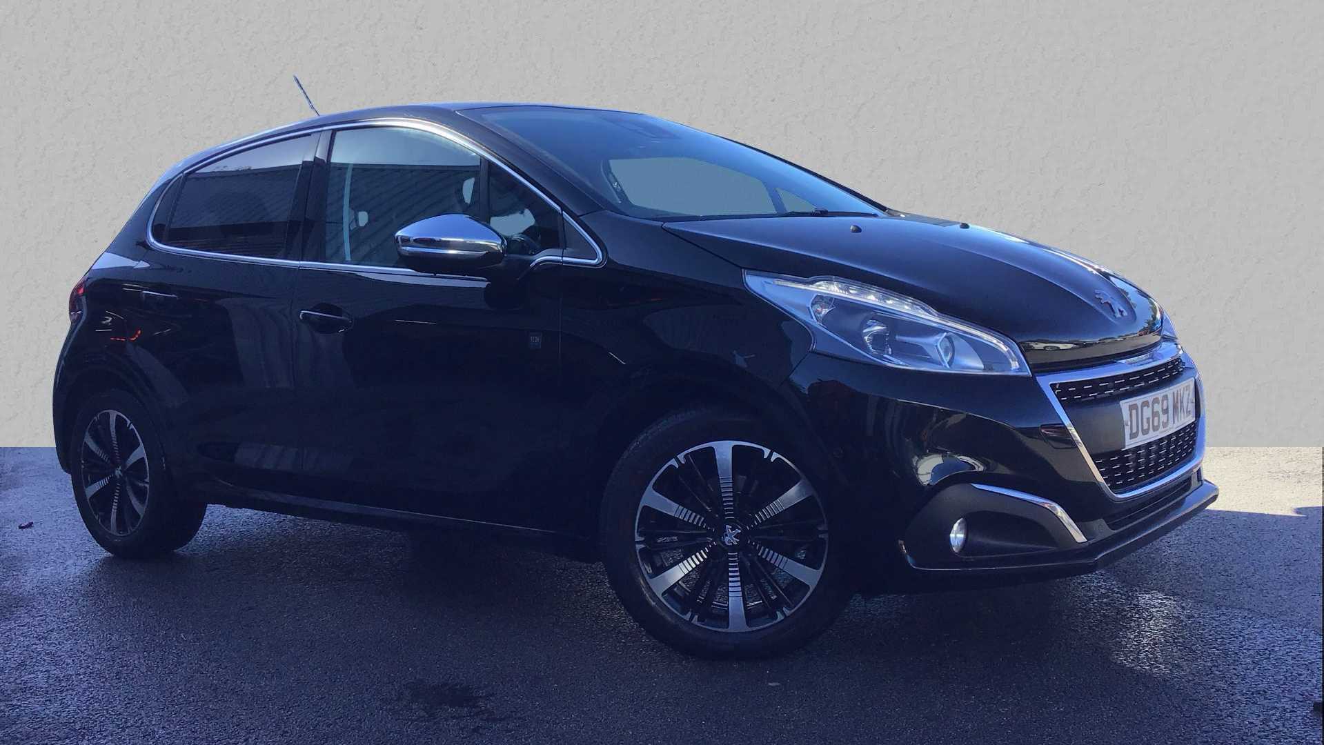 Main listing image - Peugeot 208