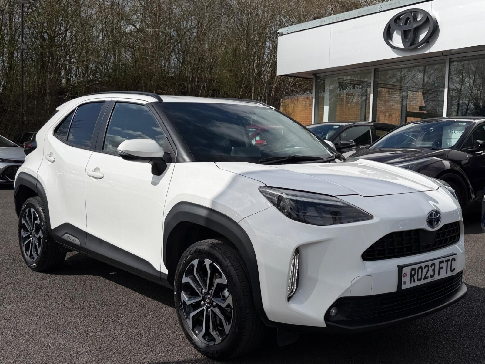 Main listing image - Toyota Yaris Cross