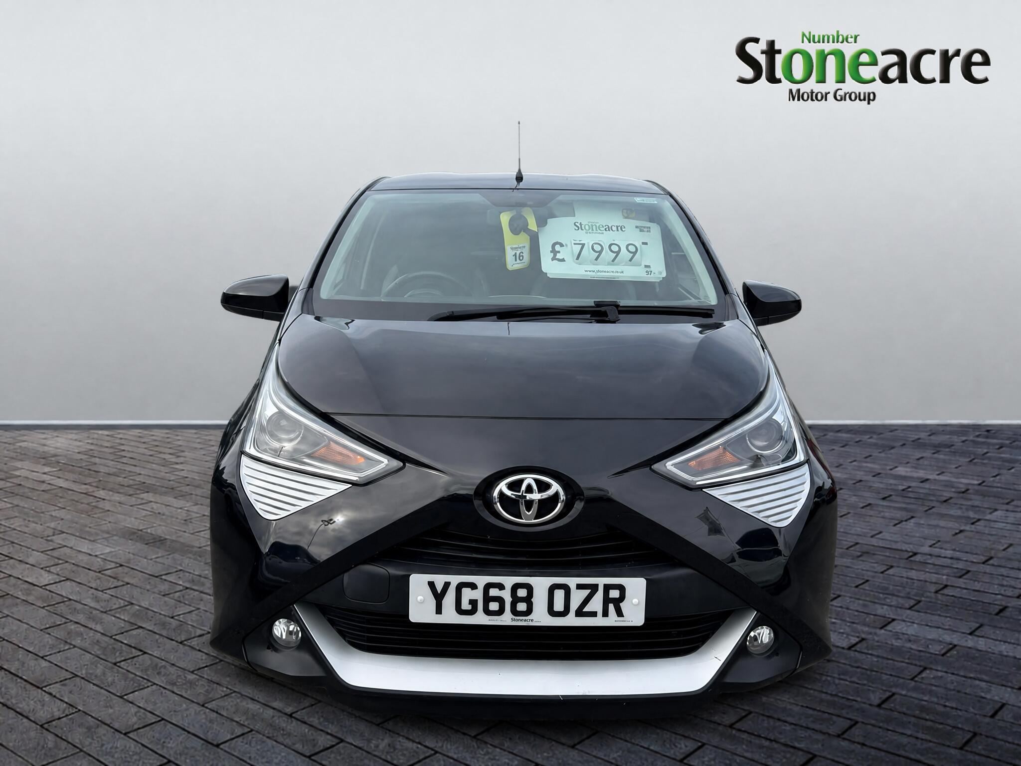 Main listing image - Toyota Aygo