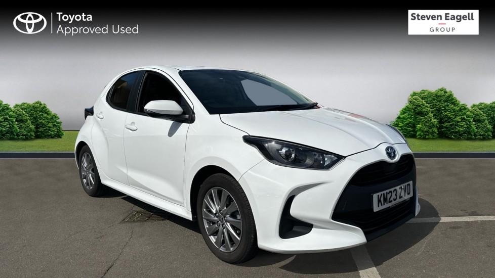 Main listing image - Toyota Yaris