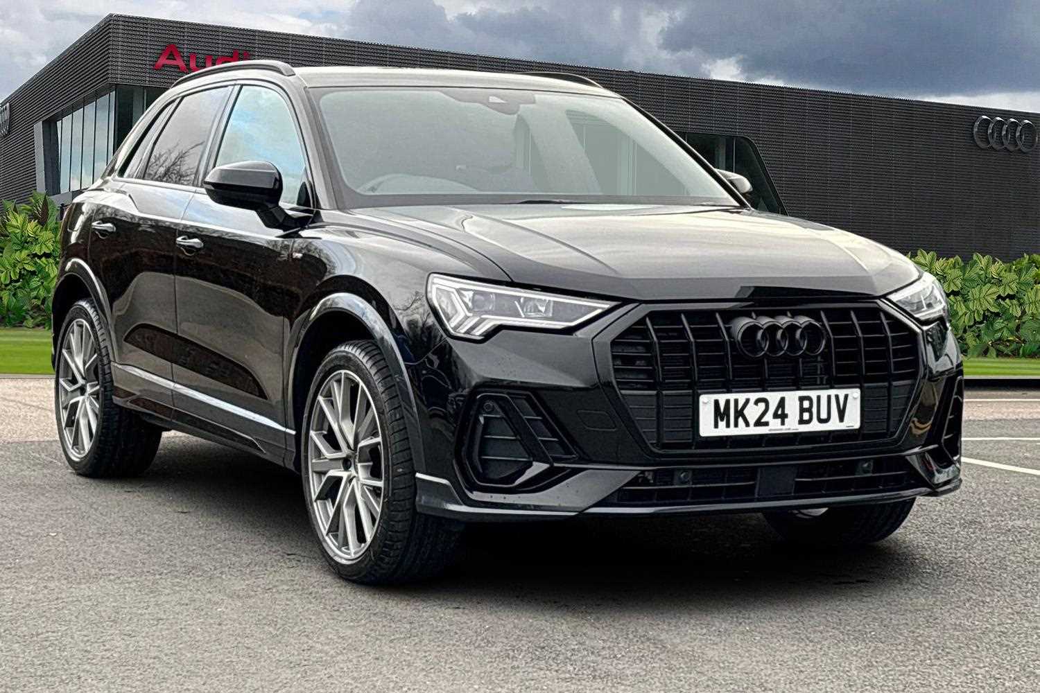 Main listing image - Audi Q3