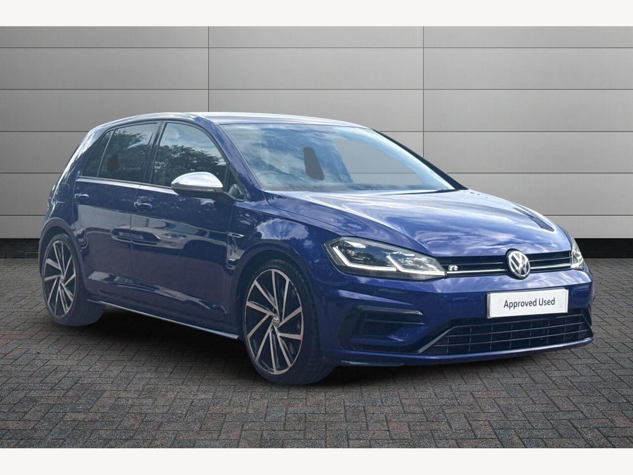 Main listing image - Volkswagen Golf R