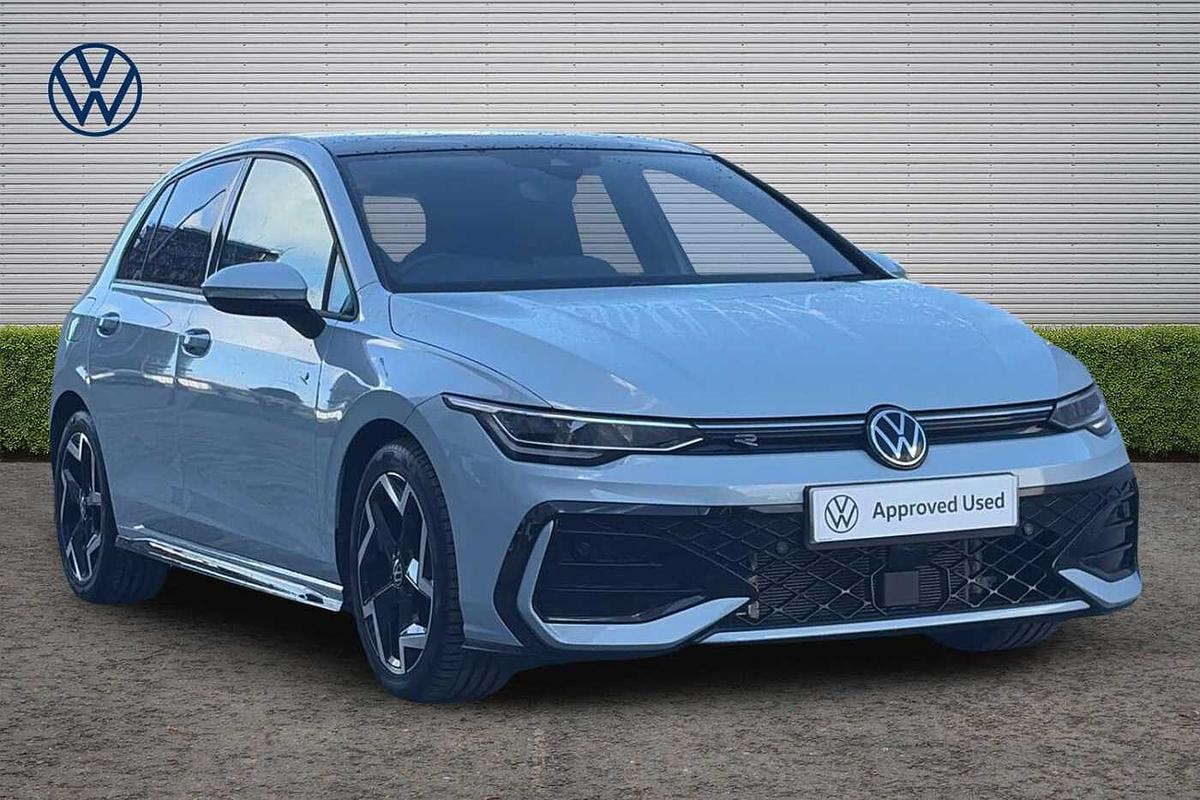 Main listing image - Volkswagen Golf