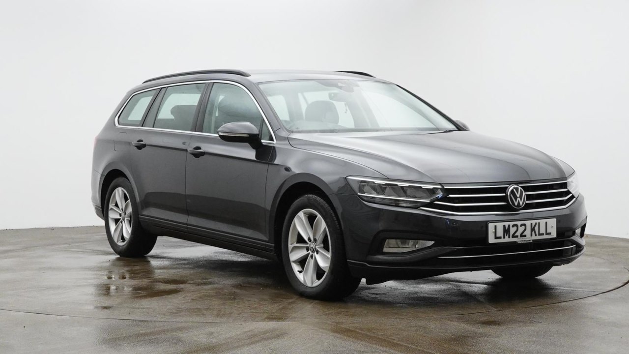 Main listing image - Volkswagen Passat Estate