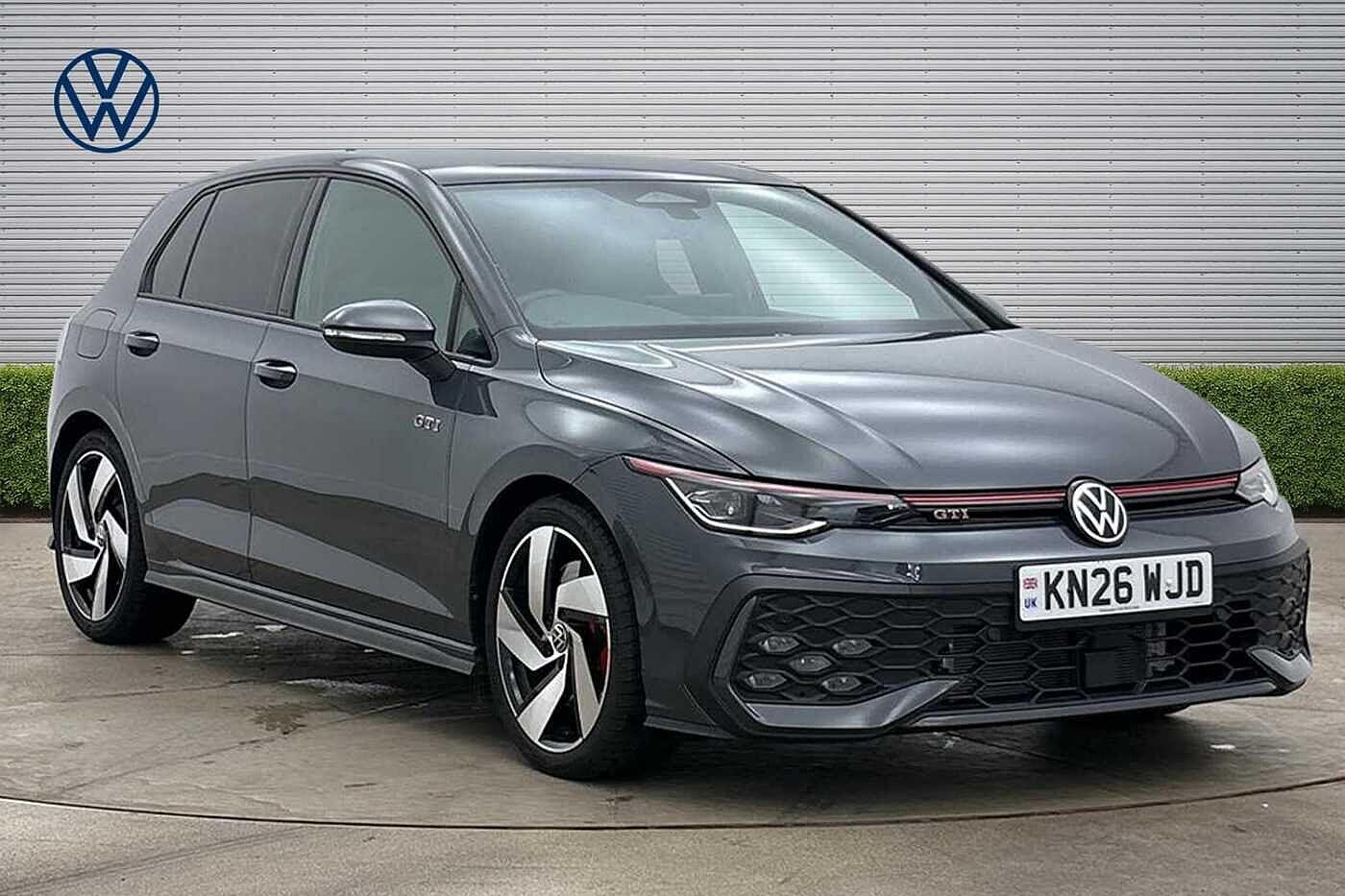 Main listing image - Volkswagen Golf