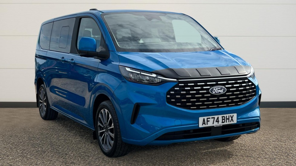 Main listing image - Ford Tourneo Custom