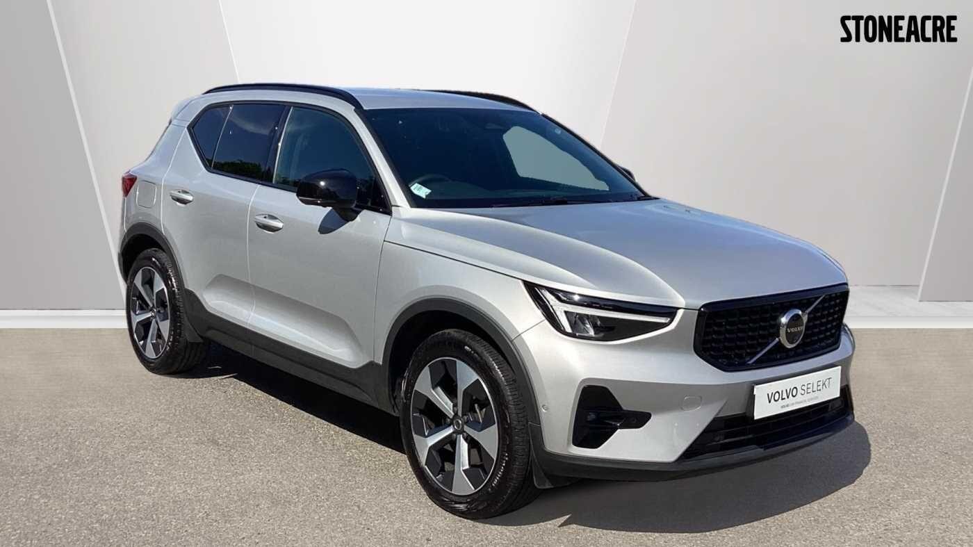 Main listing image - Volvo XC40