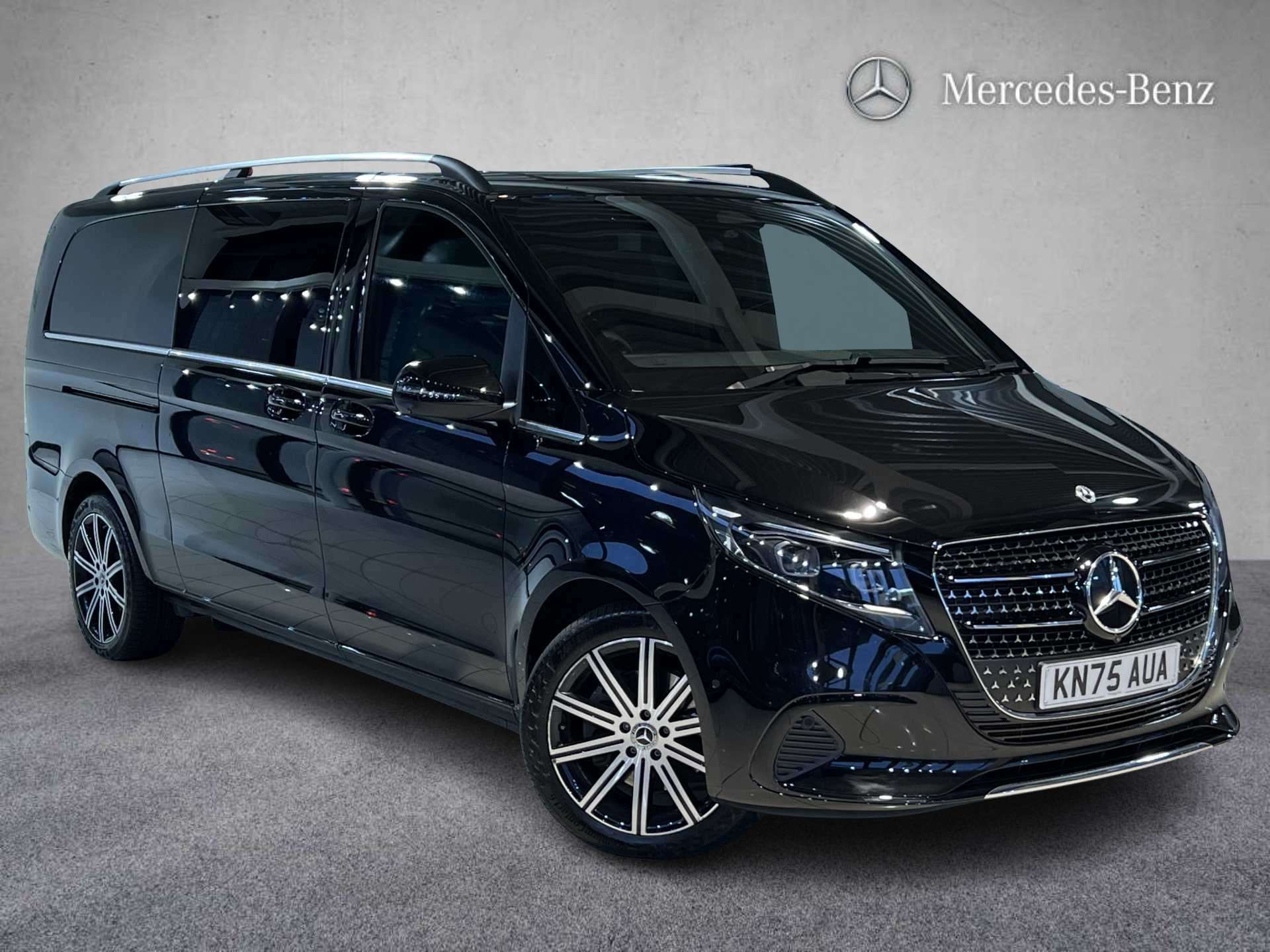 Main listing image - Mercedes-Benz V-Class