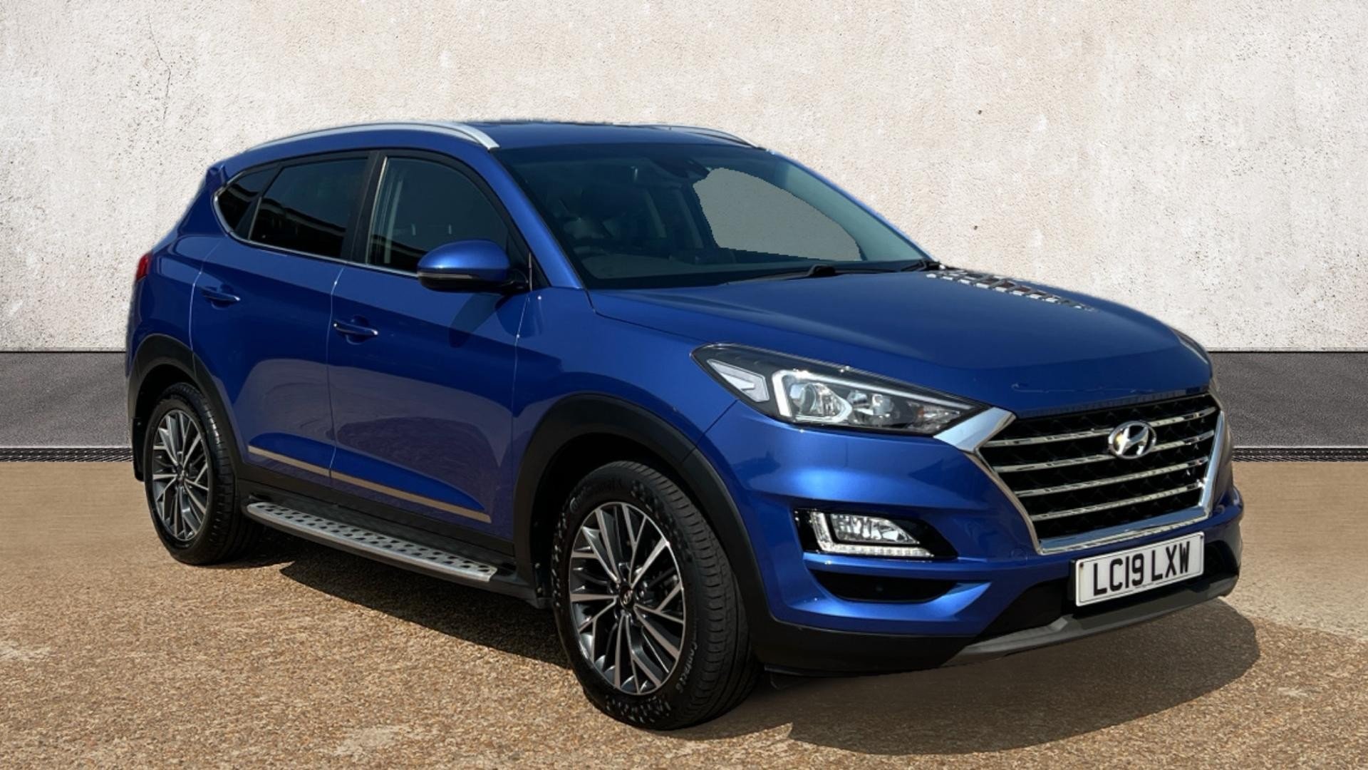 Main listing image - Hyundai Tucson
