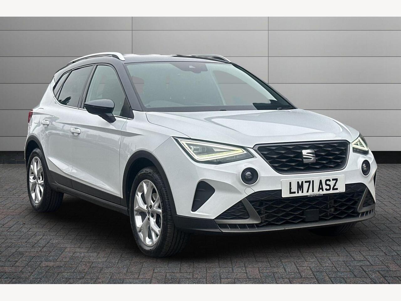 Main listing image - SEAT Arona
