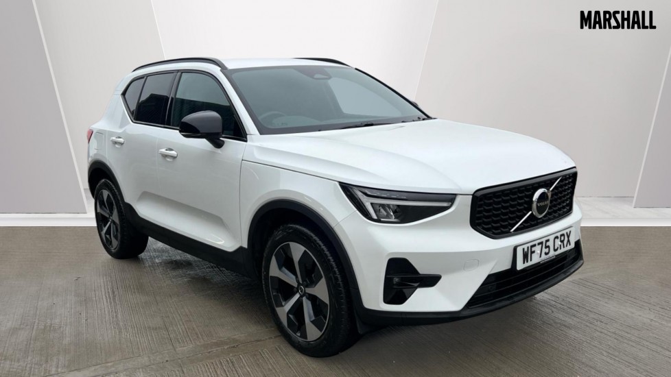 Main listing image - Volvo XC40