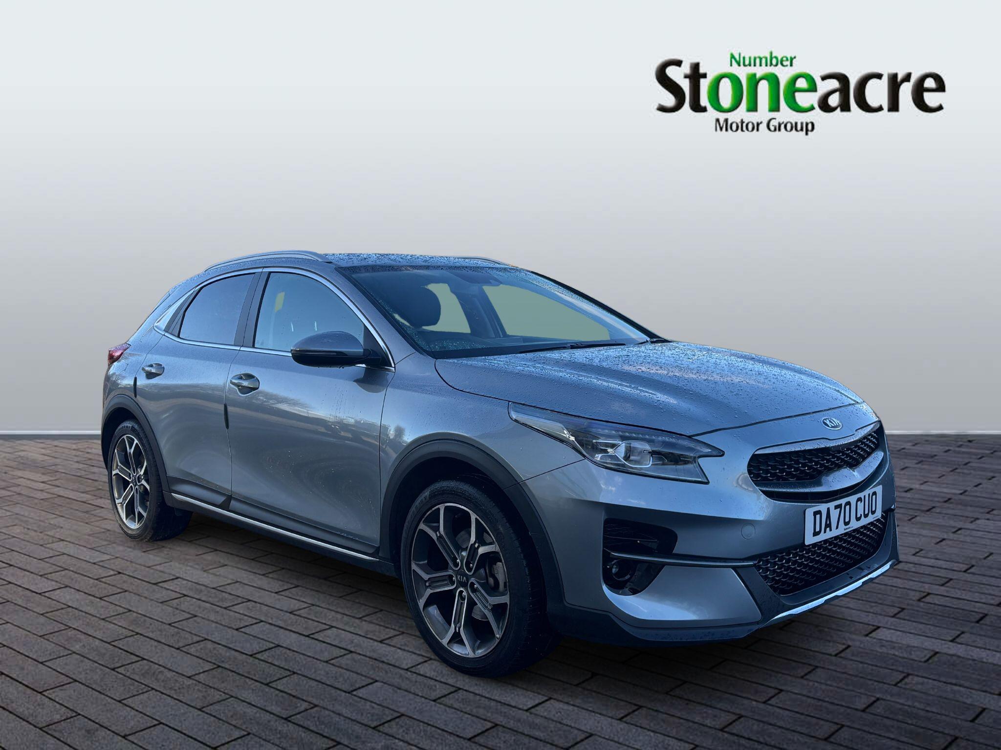 Main listing image - Kia XCeed