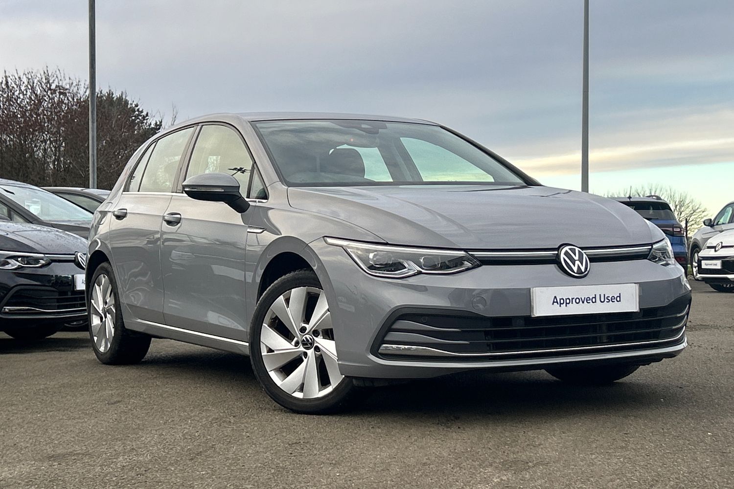 Main listing image - Volkswagen Golf