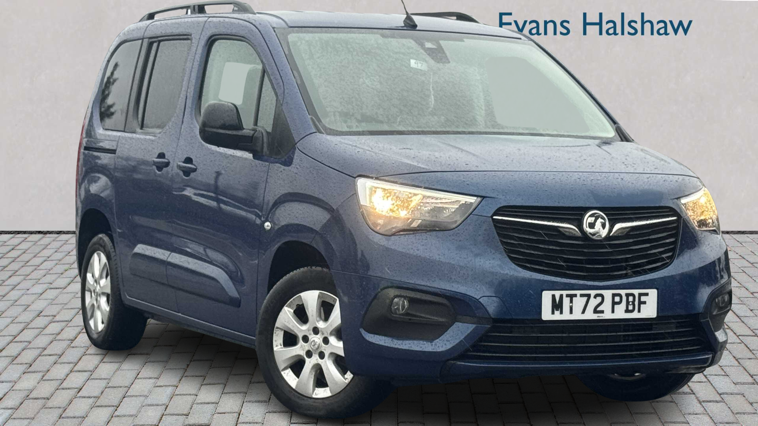 Main listing image - Vauxhall Combo Life