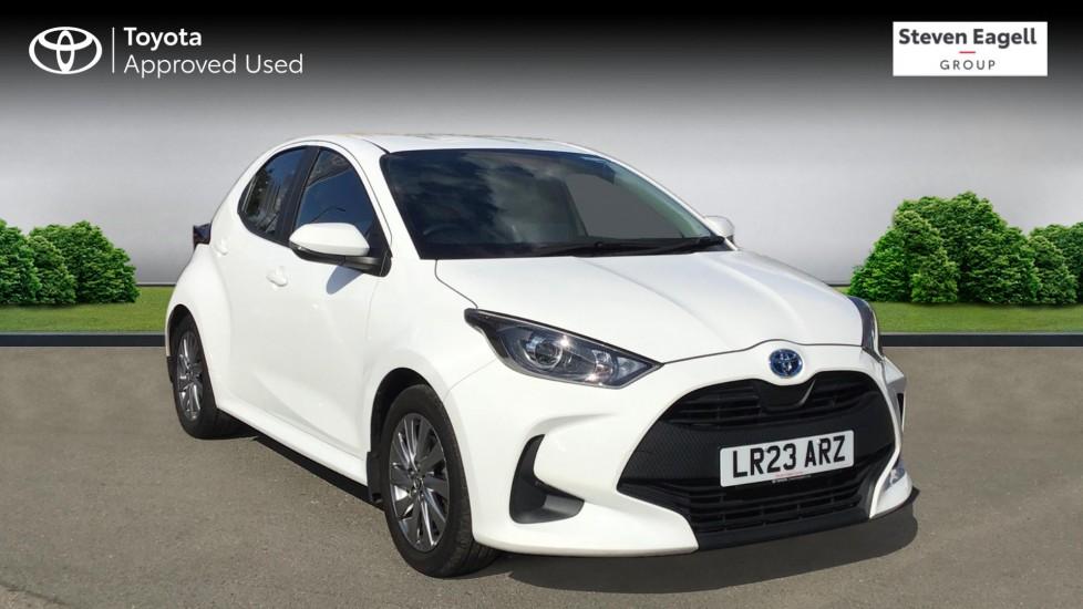 Main listing image - Toyota Yaris