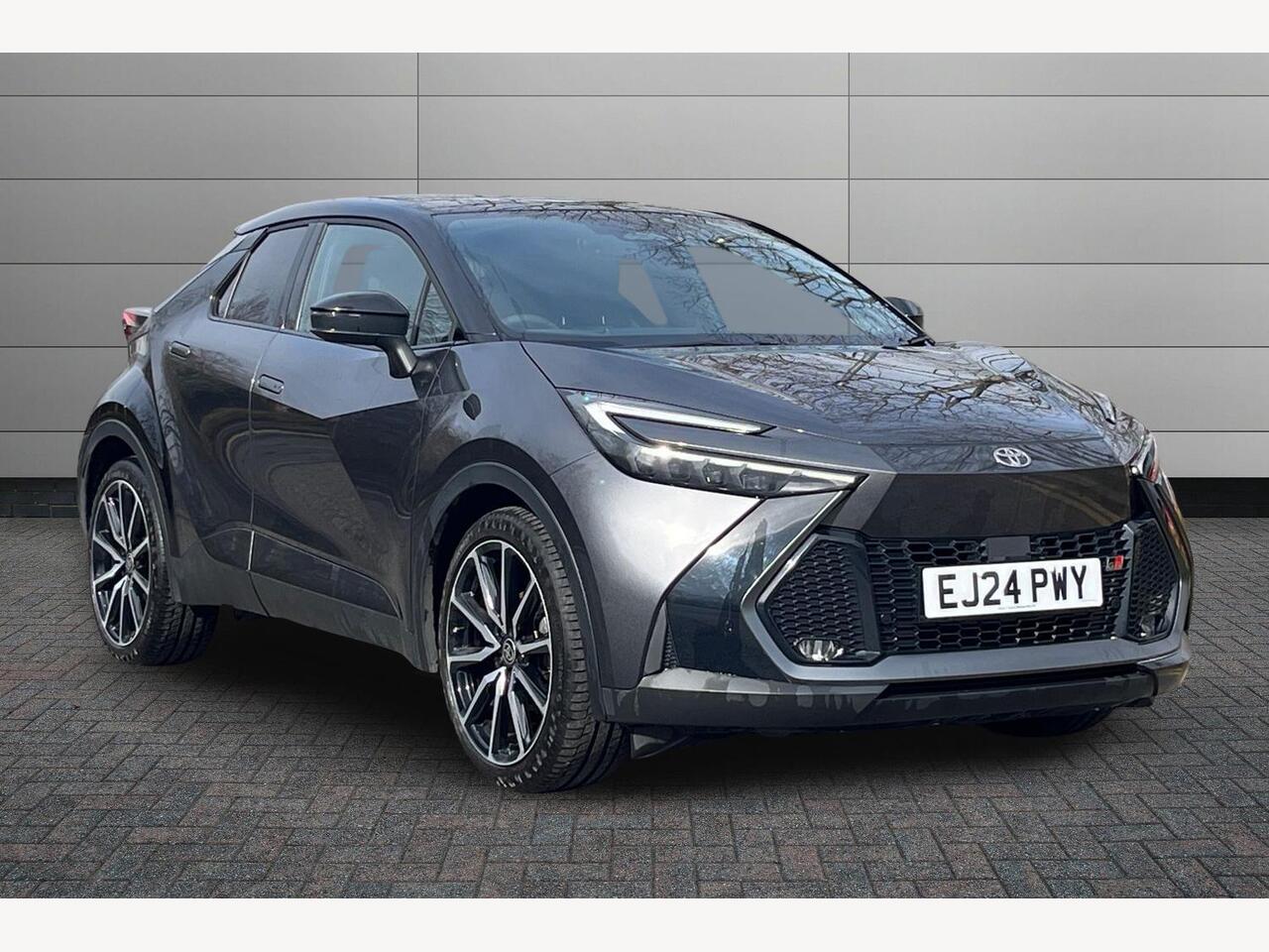 Main listing image - Toyota C-HR