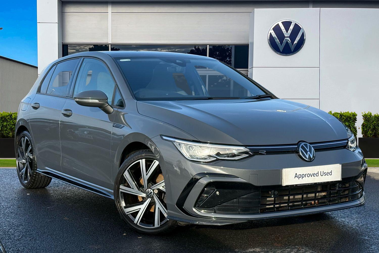 Main listing image - Volkswagen Golf