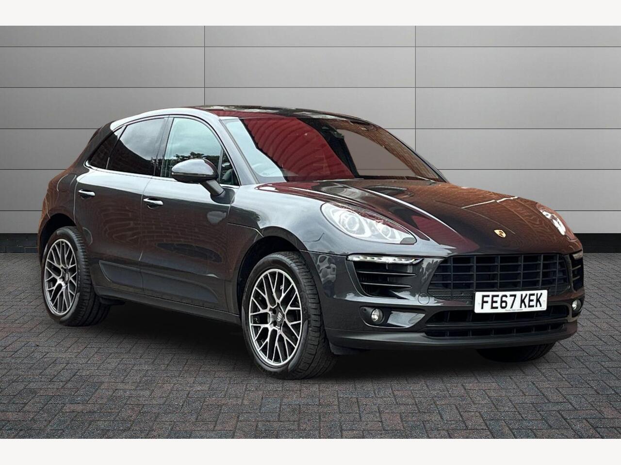 Main listing image - Porsche Macan