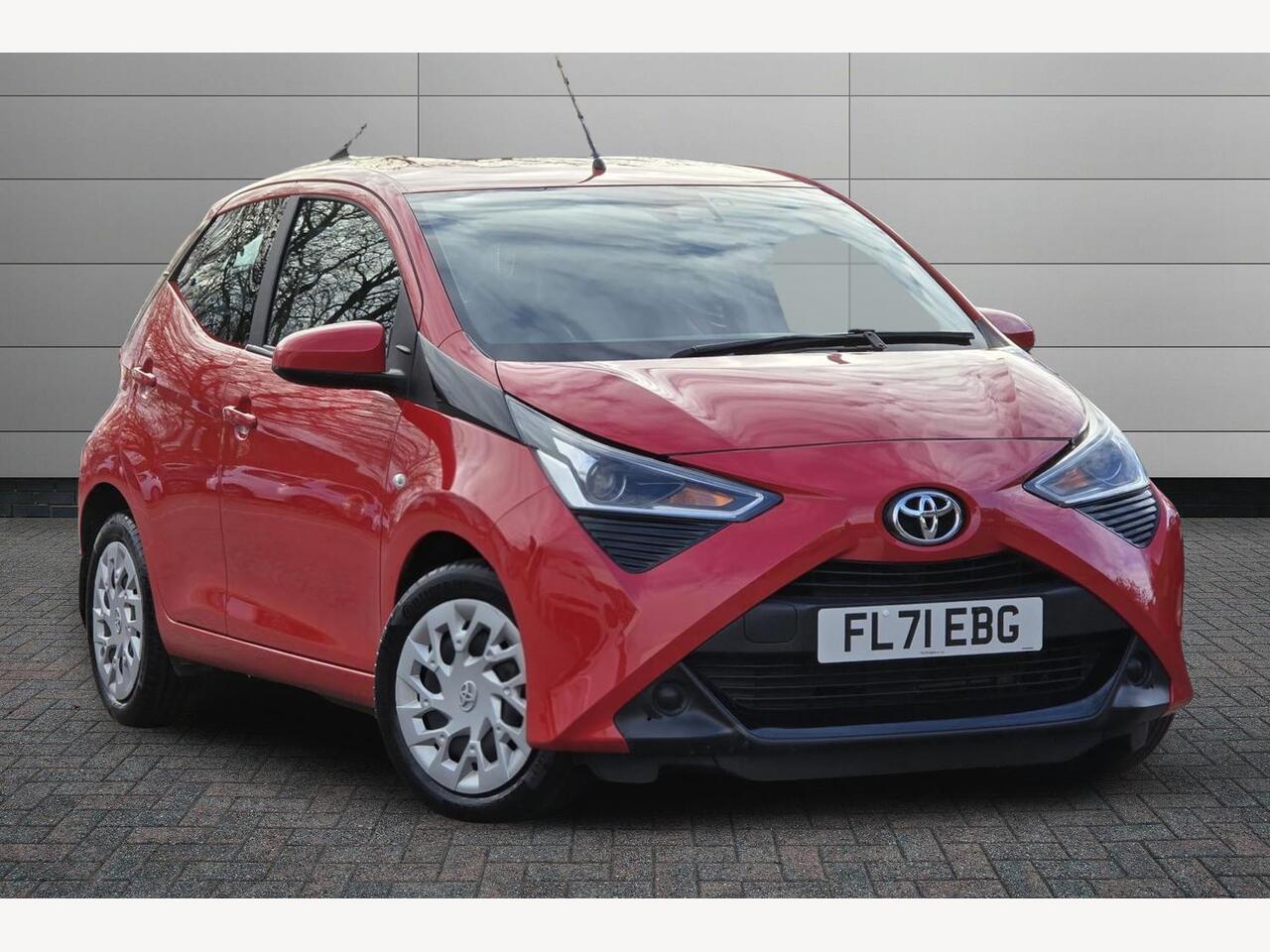 Main listing image - Toyota Aygo