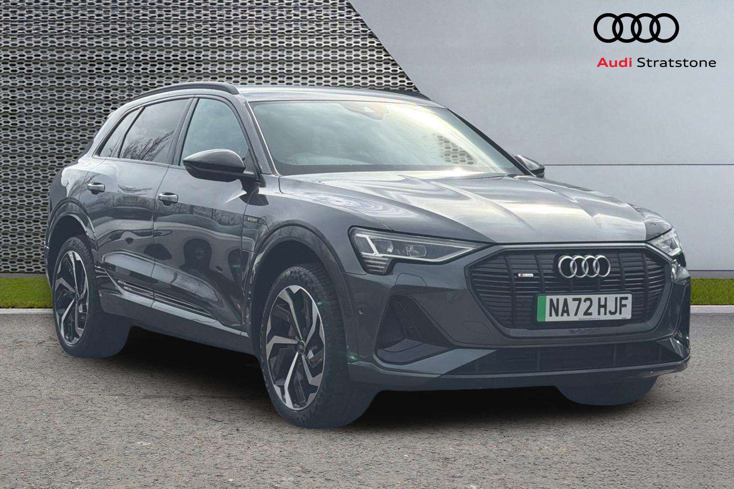 Main listing image - Audi e-tron