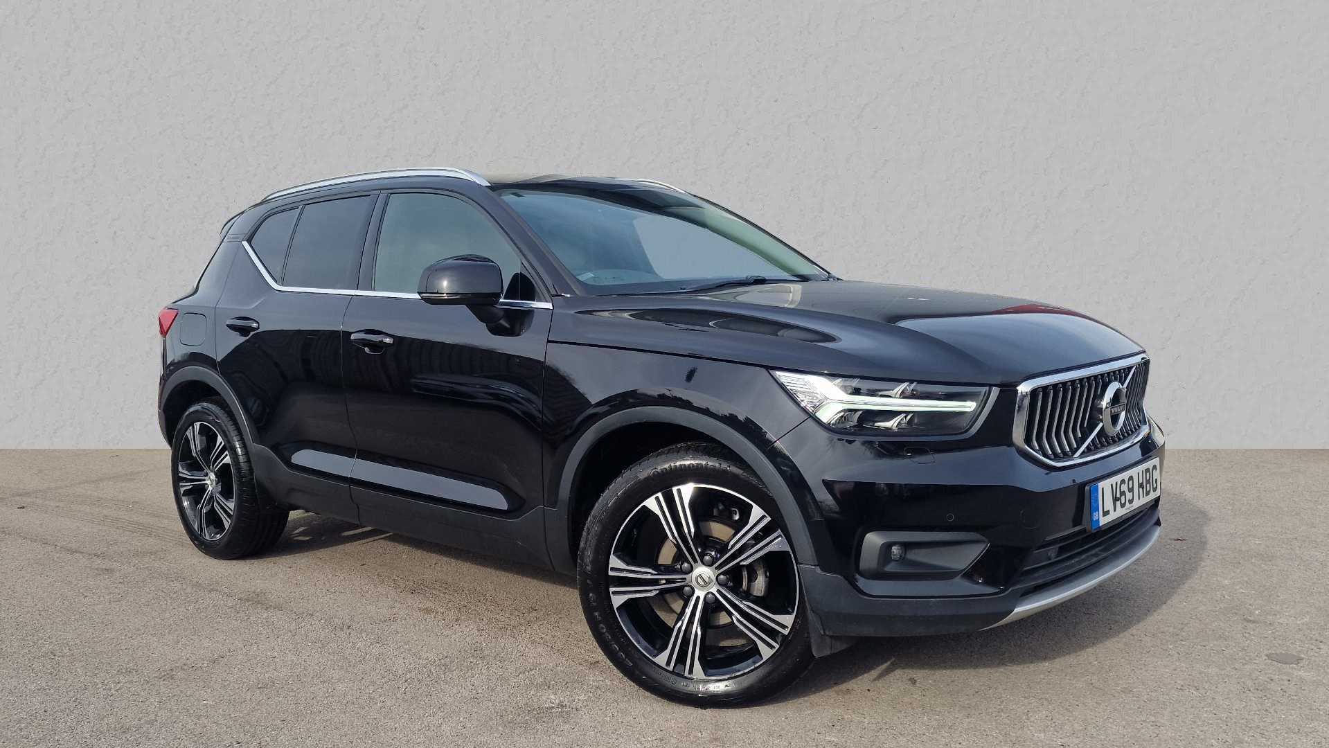 Main listing image - Volvo XC40