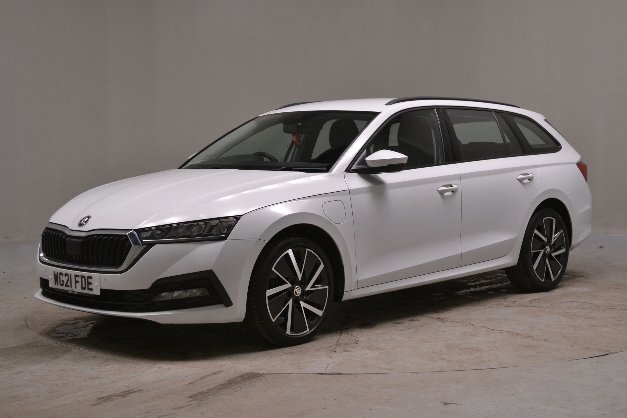 Main listing image - Skoda Octavia Estate