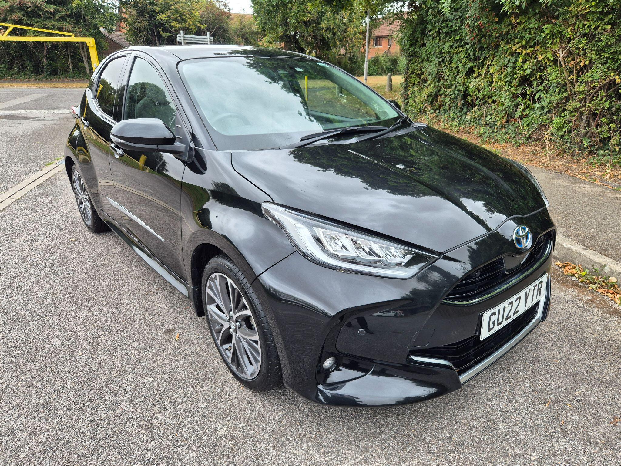 Main listing image - Toyota Yaris