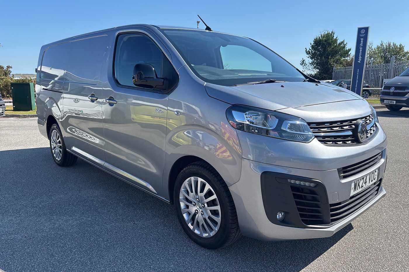 Main listing image - Vauxhall Vivaro