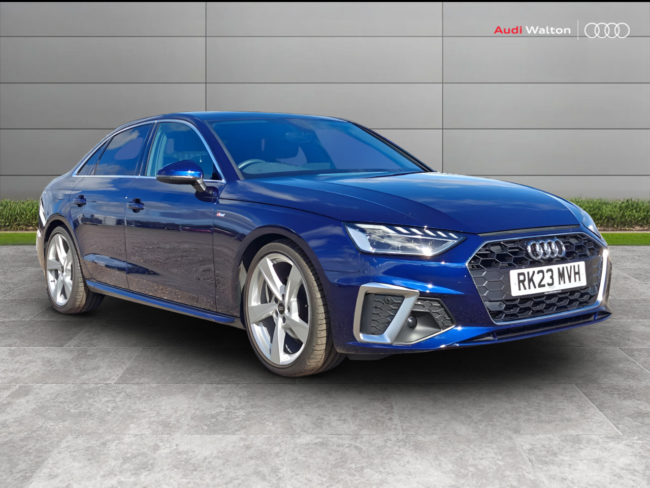 Main listing image - Audi A4