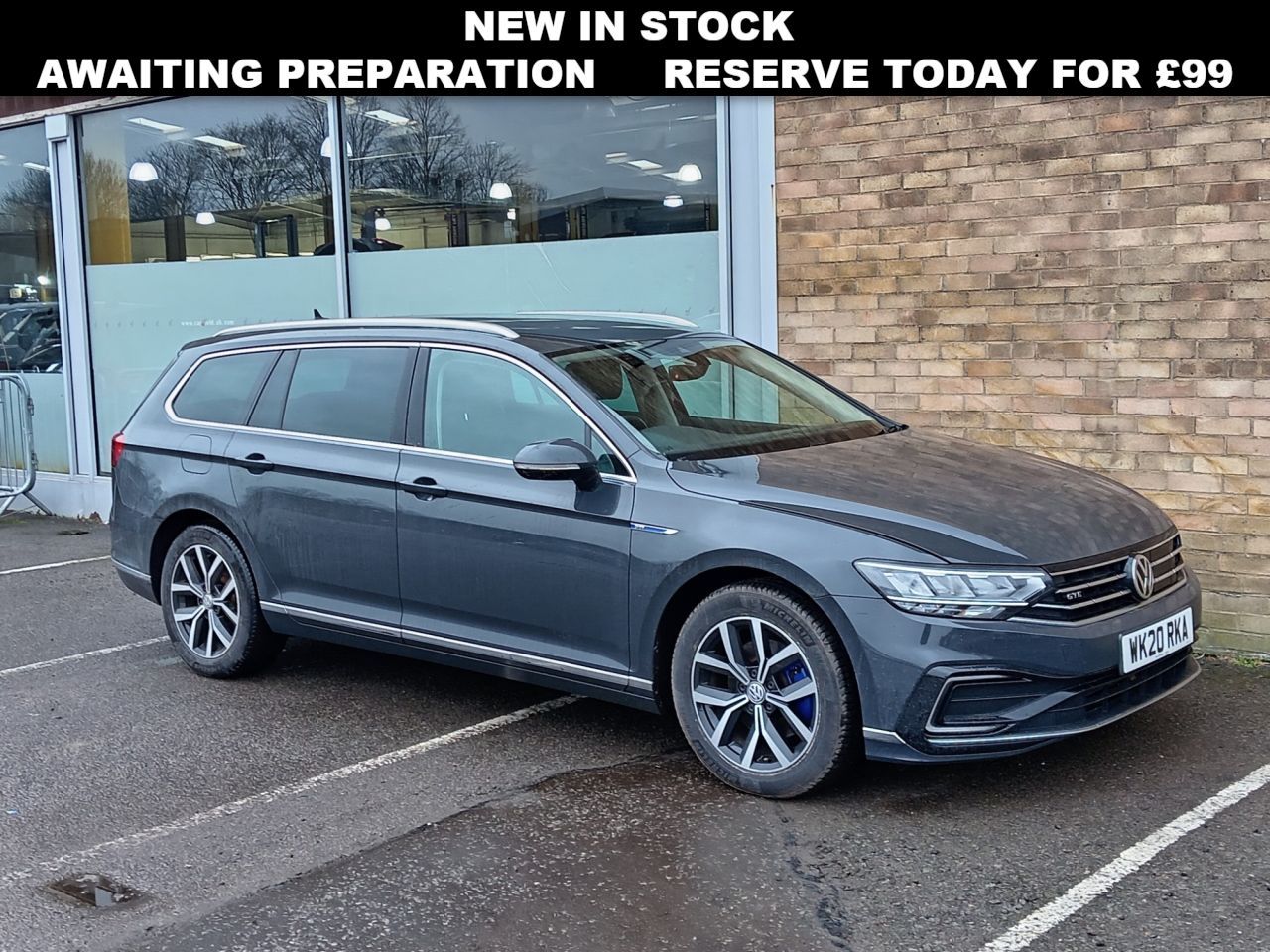 Main listing image - Volkswagen Passat GTE