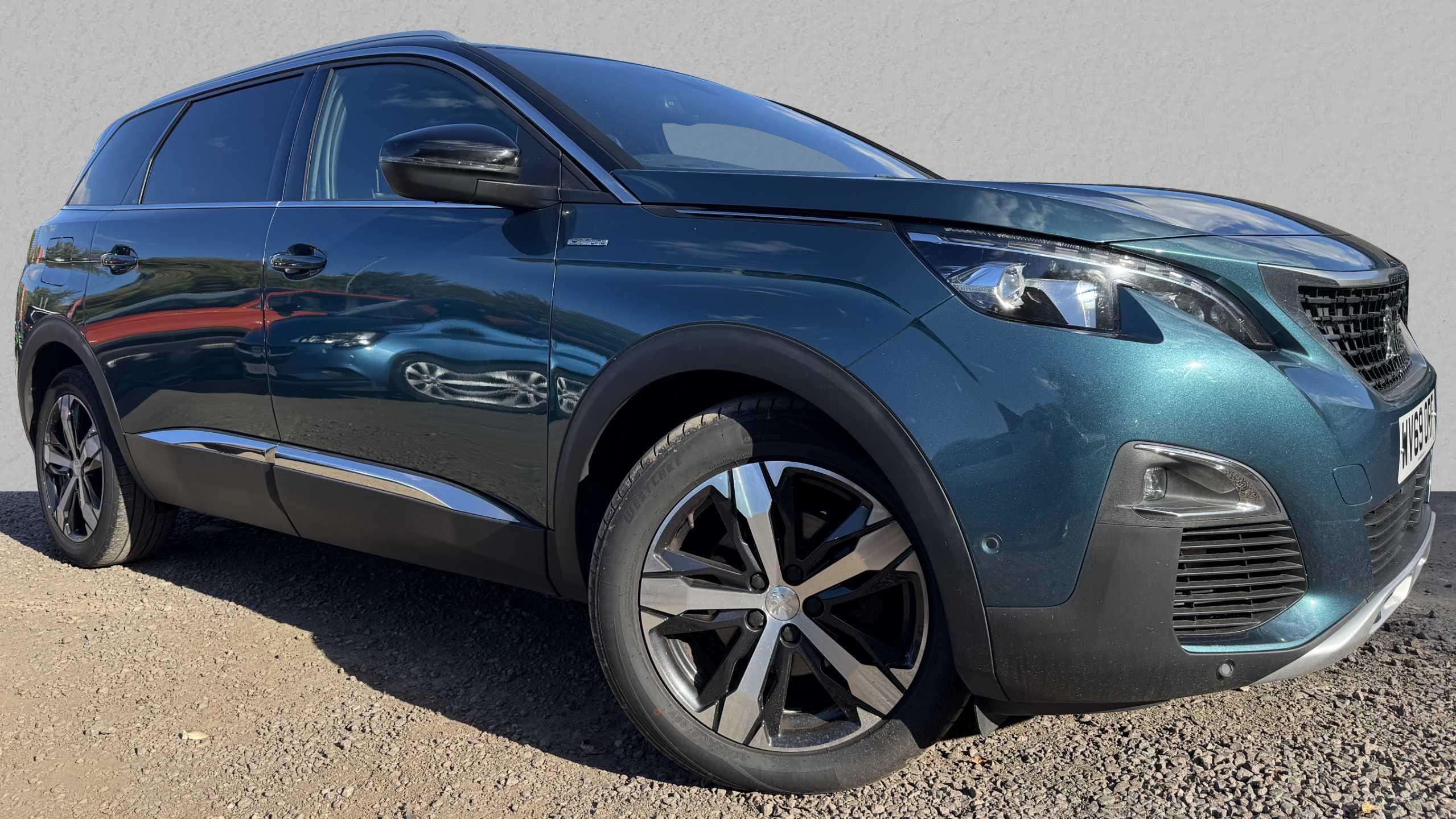 Main listing image - Peugeot 5008