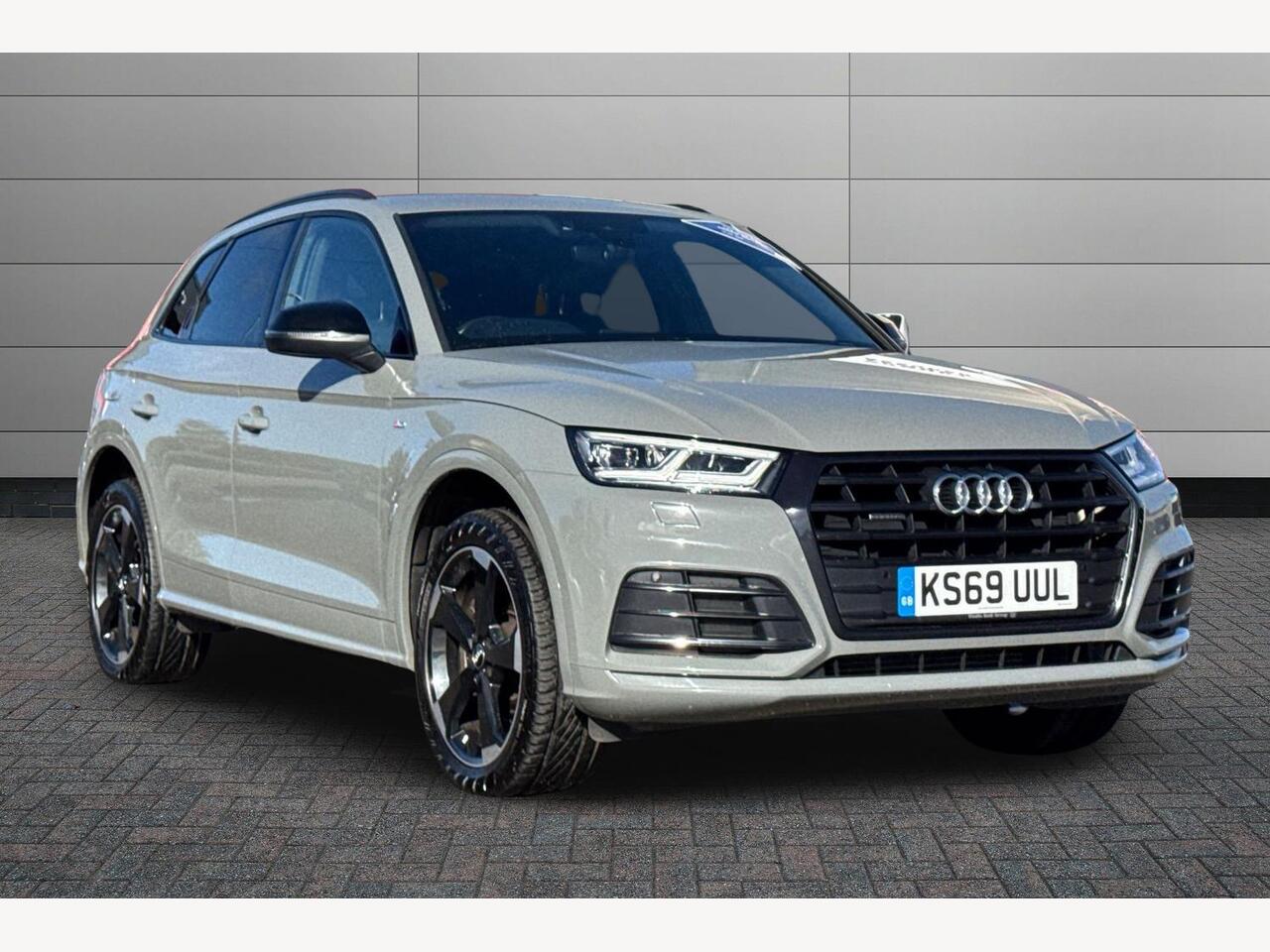 Main listing image - Audi Q5