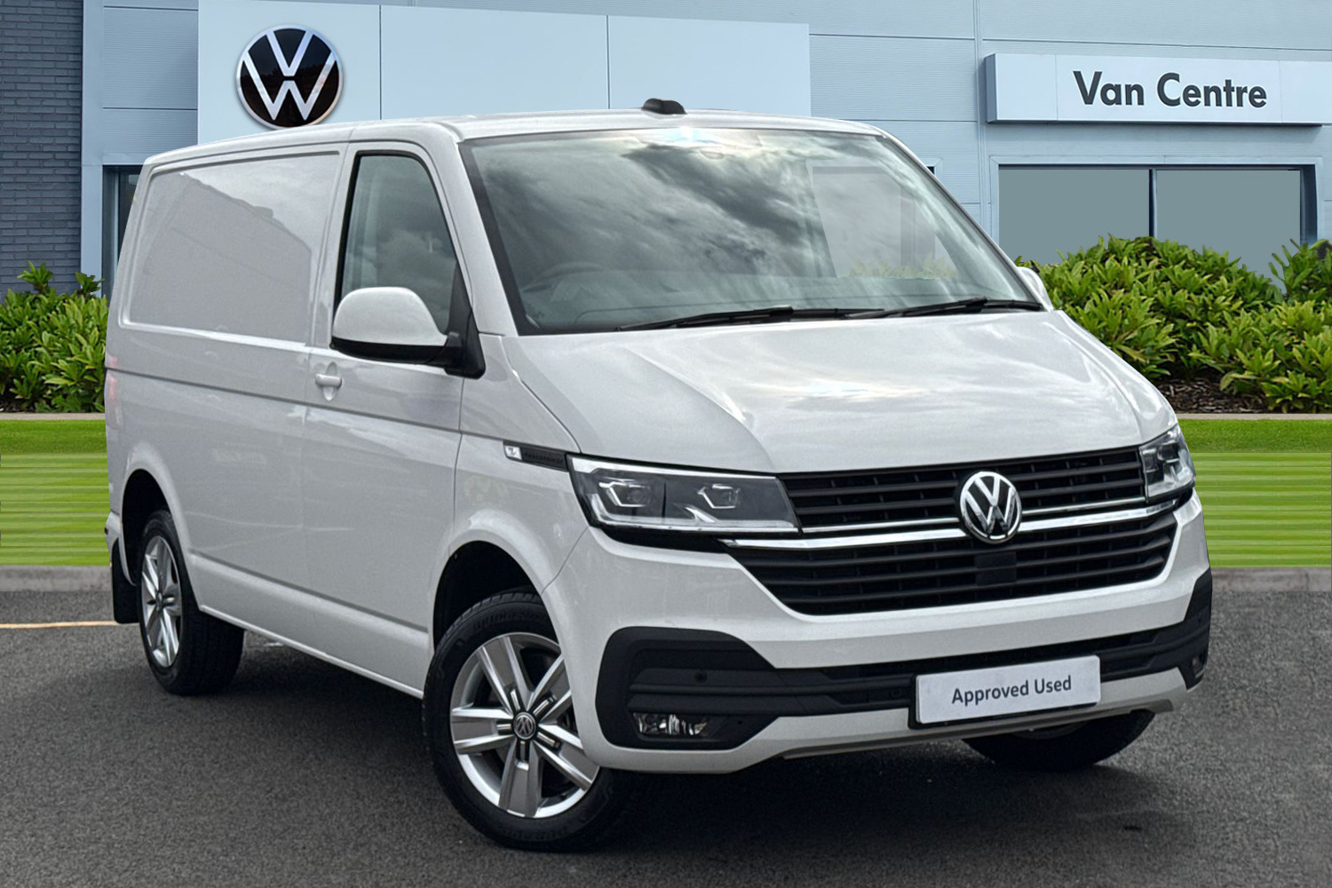 Main listing image - Volkswagen Transporter