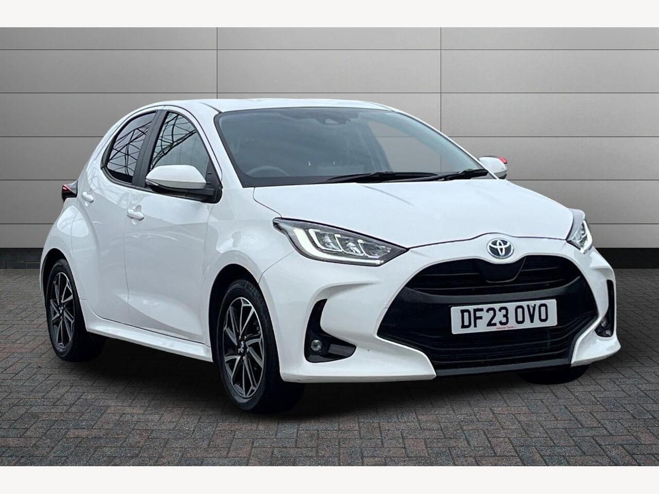 Main listing image - Toyota Yaris