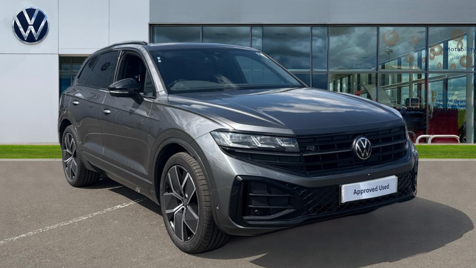 Main listing image - Volkswagen Touareg