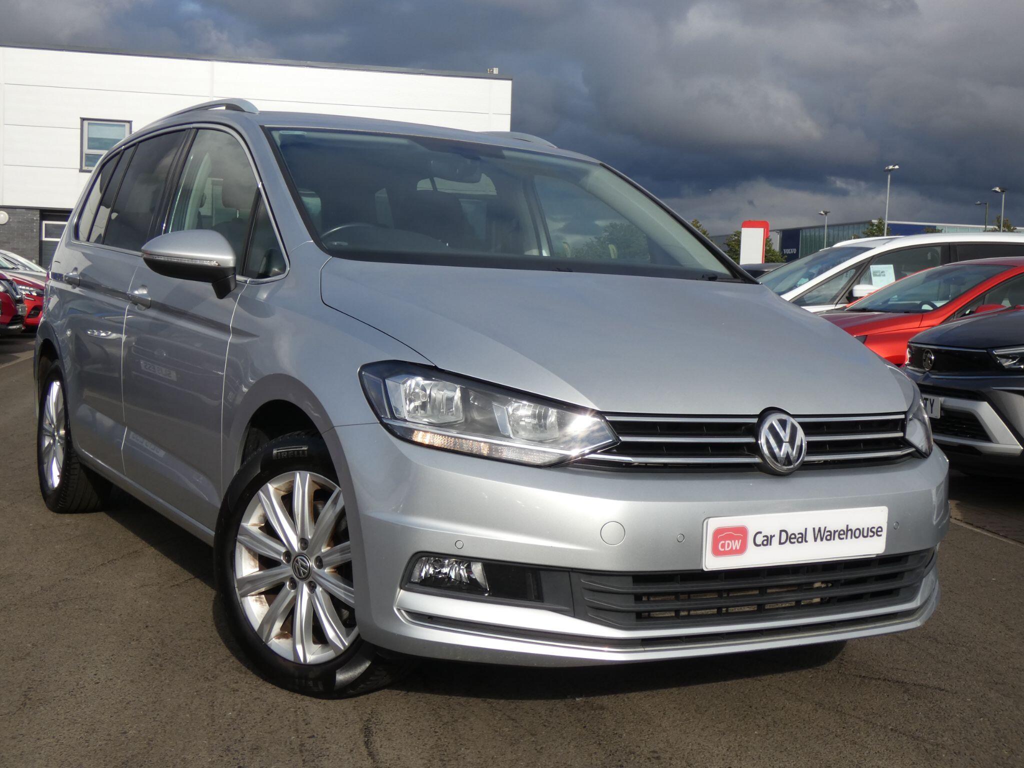 Main listing image - Volkswagen Touran