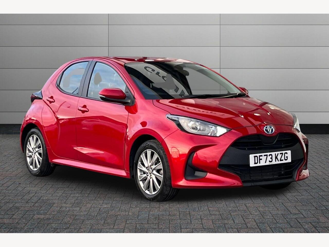 Main listing image - Toyota Yaris