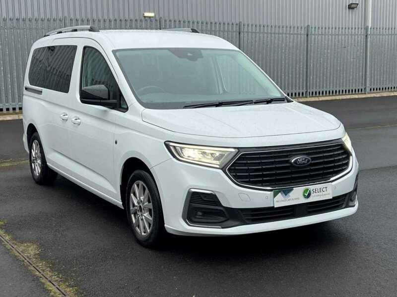 Main listing image - Ford Tourneo Connect