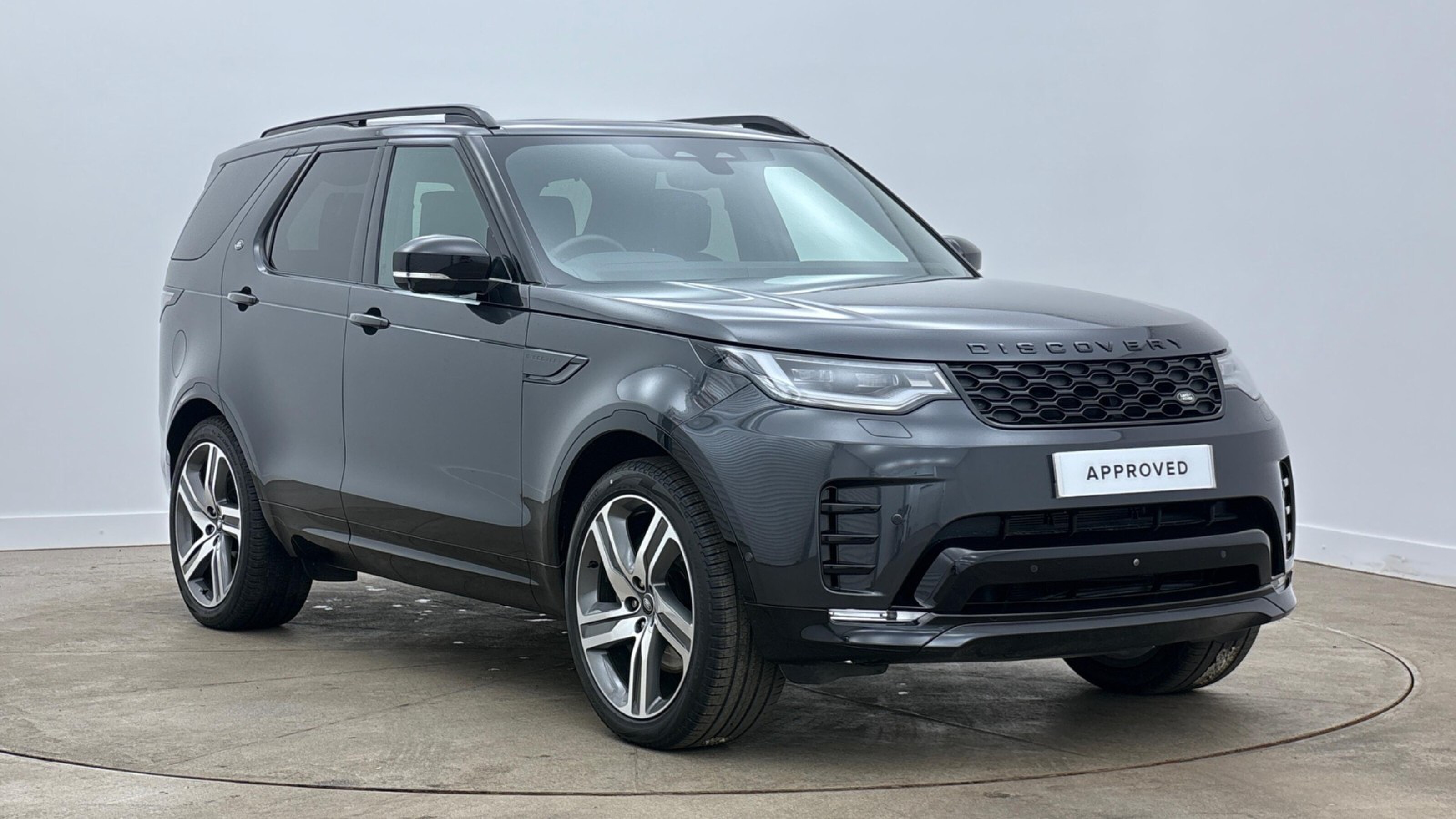 Main listing image - Land Rover Discovery