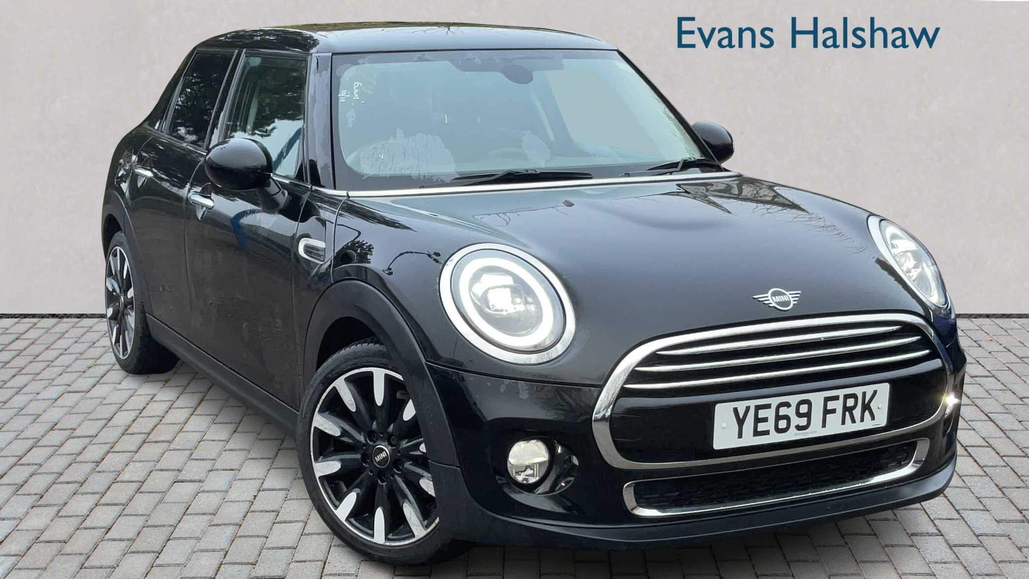 Main listing image - MINI Hatchback 5dr