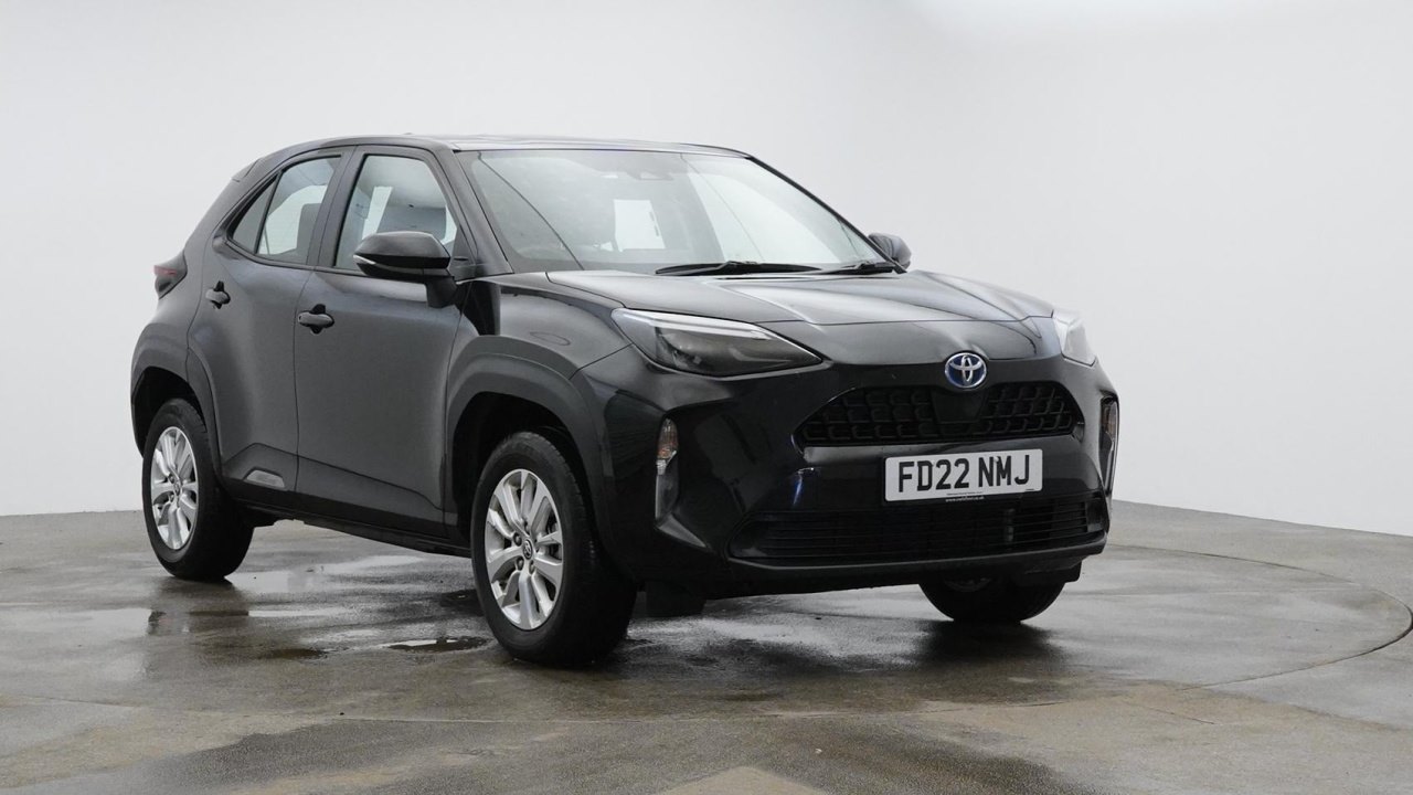 Main listing image - Toyota Yaris Cross