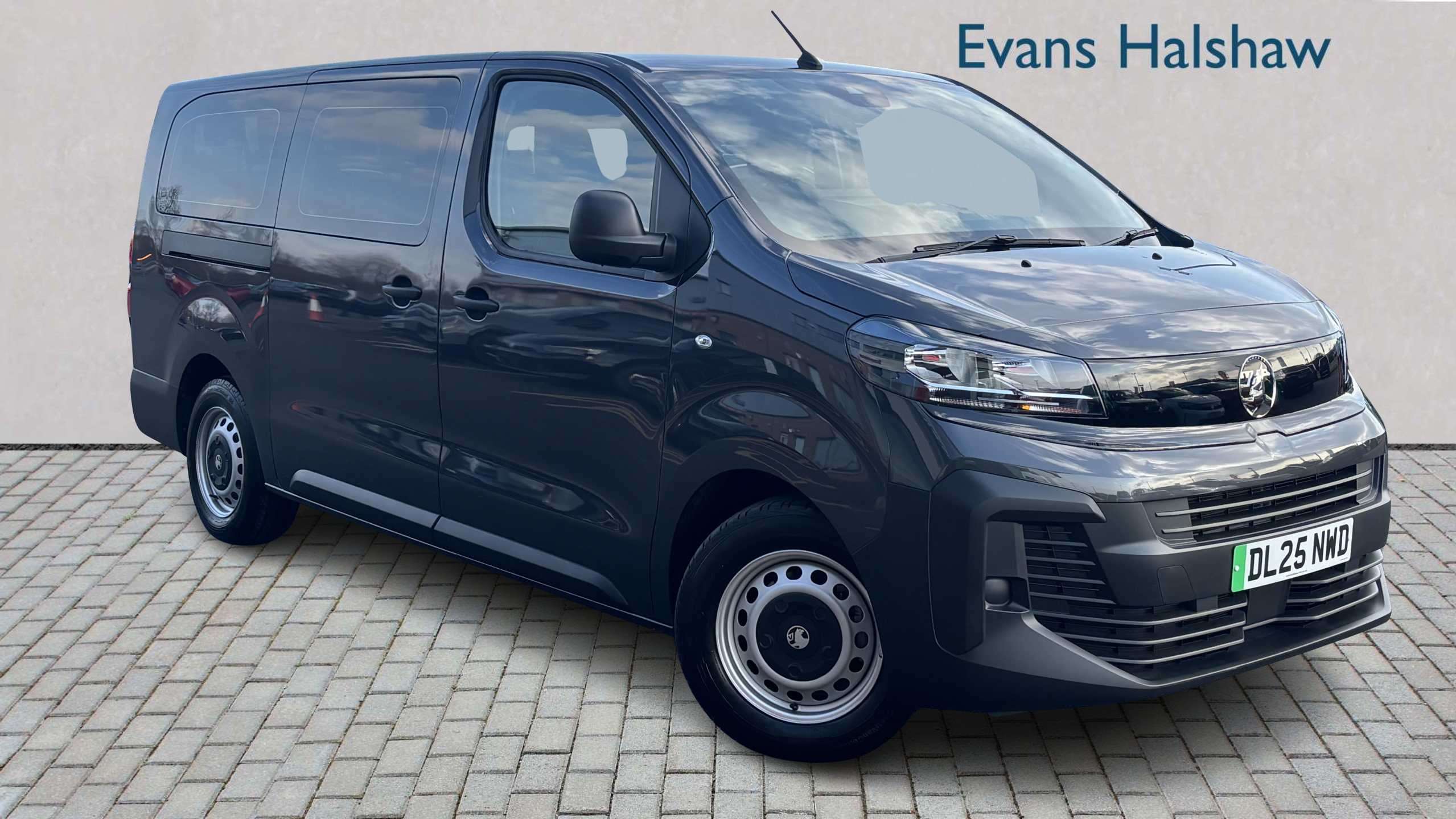 Main listing image - Vauxhall Vivaro Life-e