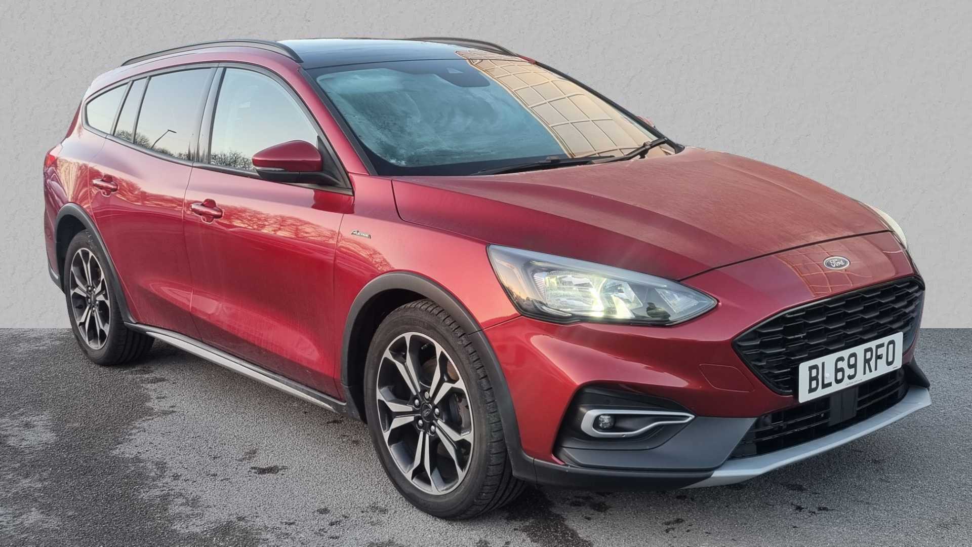 Main listing image - Ford Focus Active