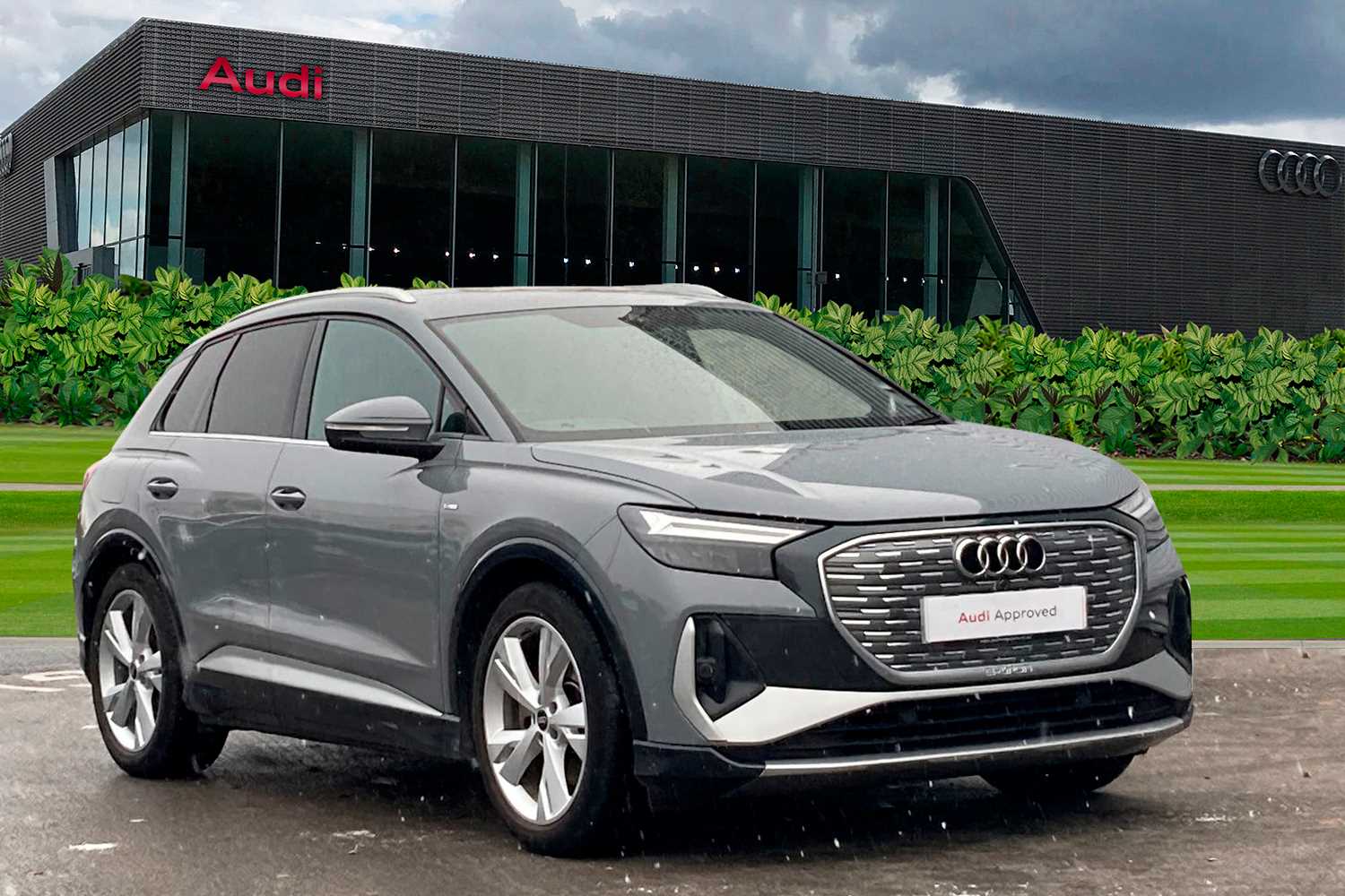 Main listing image - Audi Q4