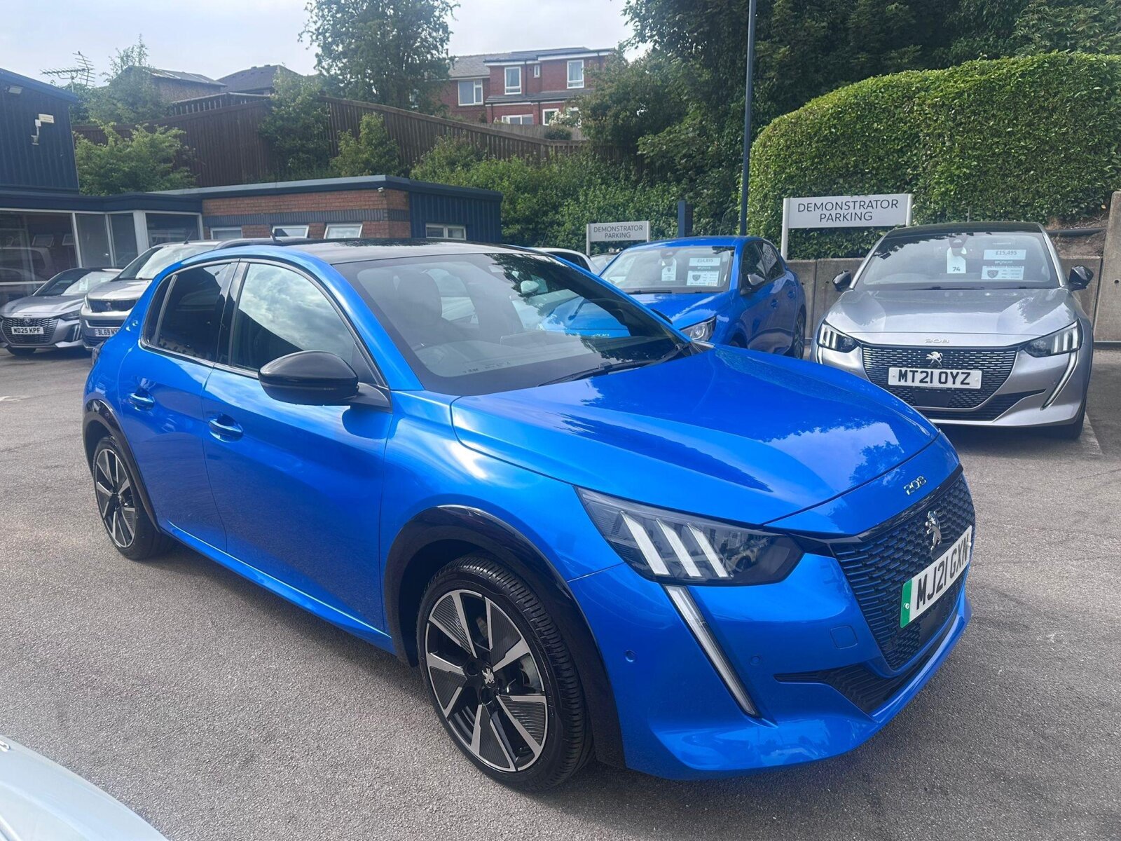 Main listing image - Peugeot e-208