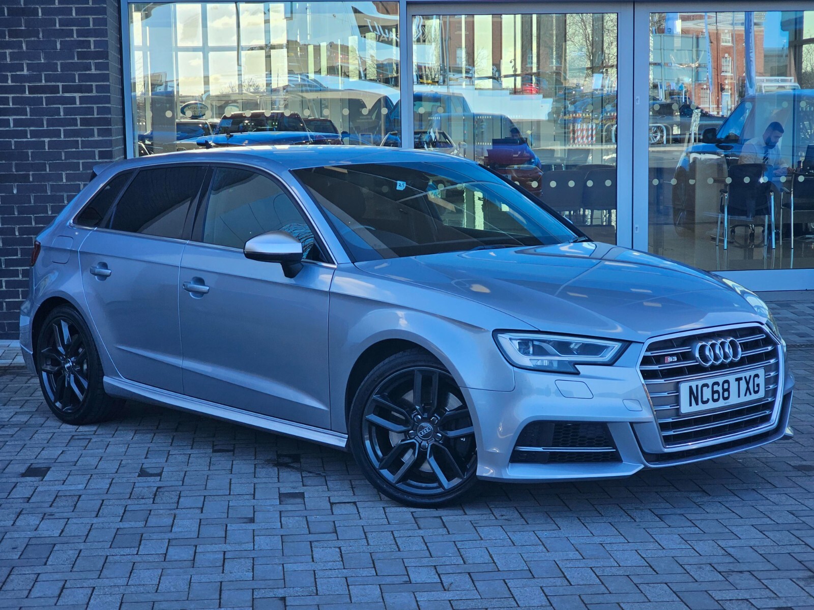 Main listing image - Audi S3