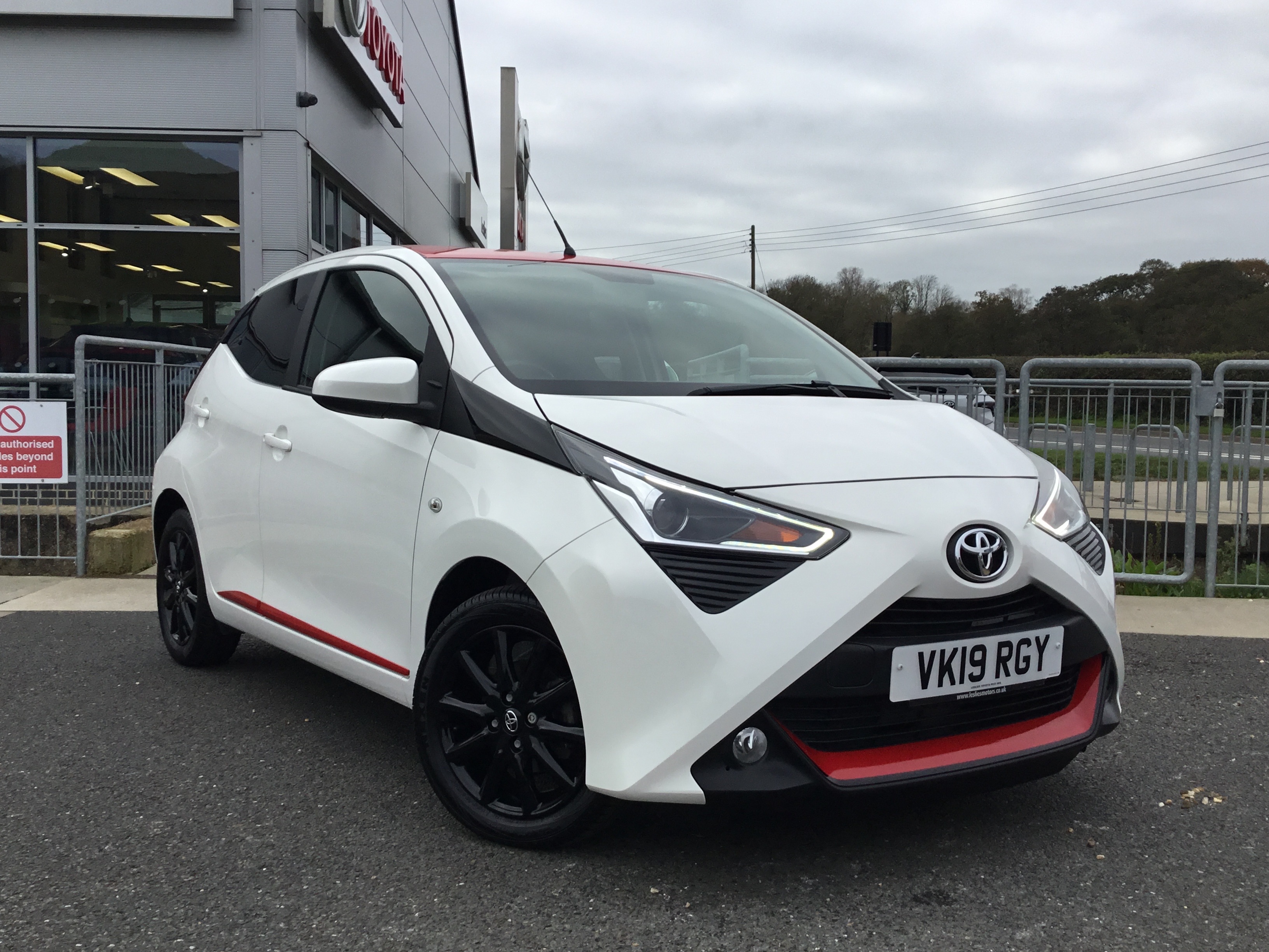 Main listing image - Toyota Aygo