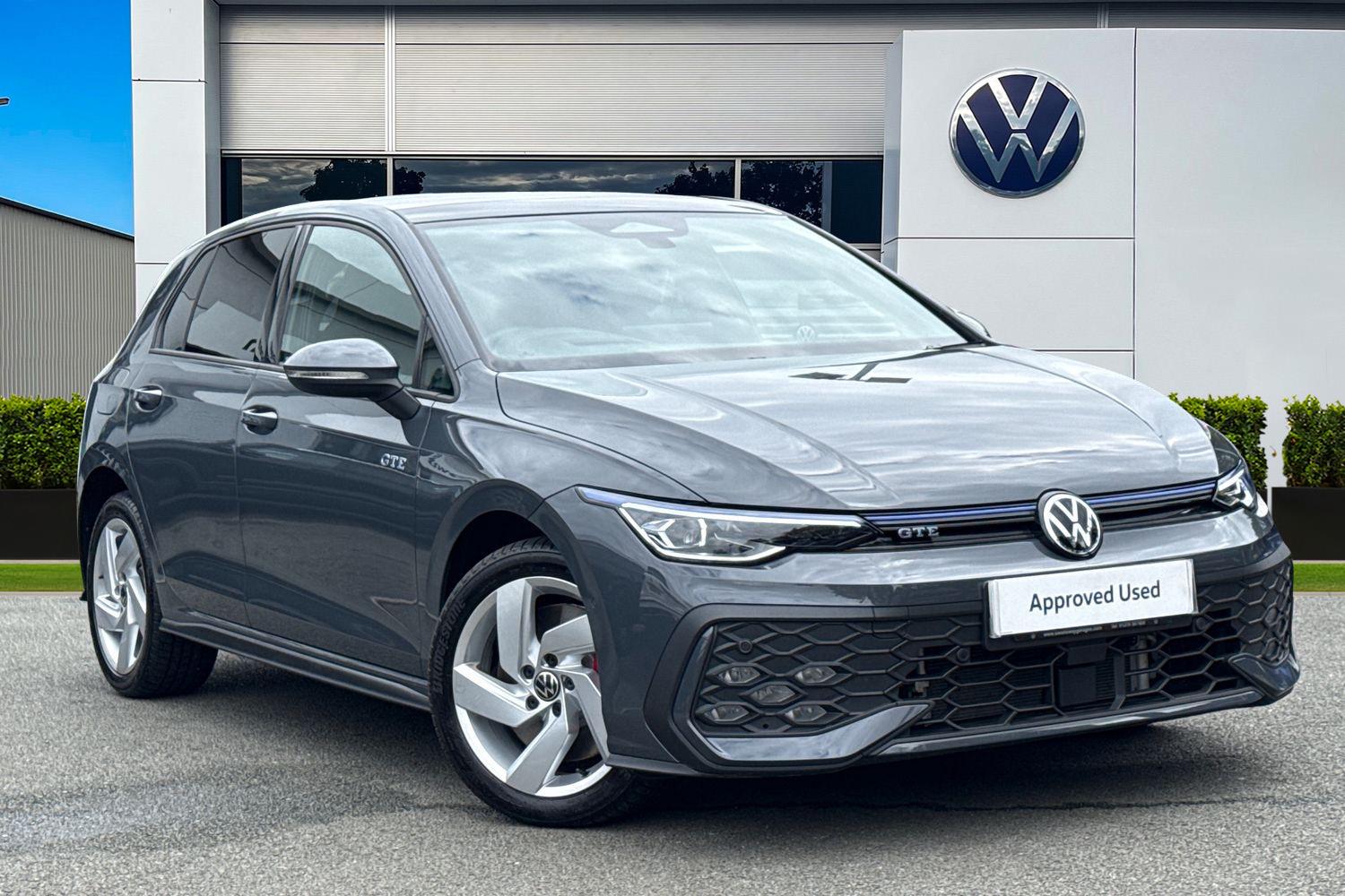 Main listing image - Volkswagen Golf