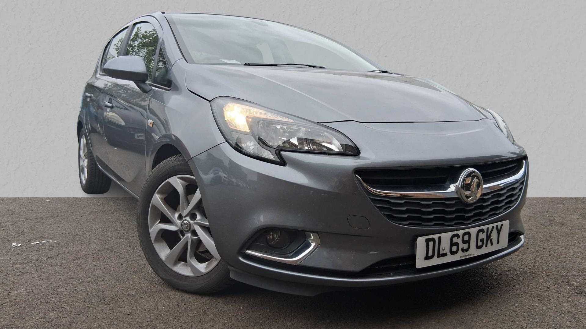 Main listing image - Vauxhall Corsa